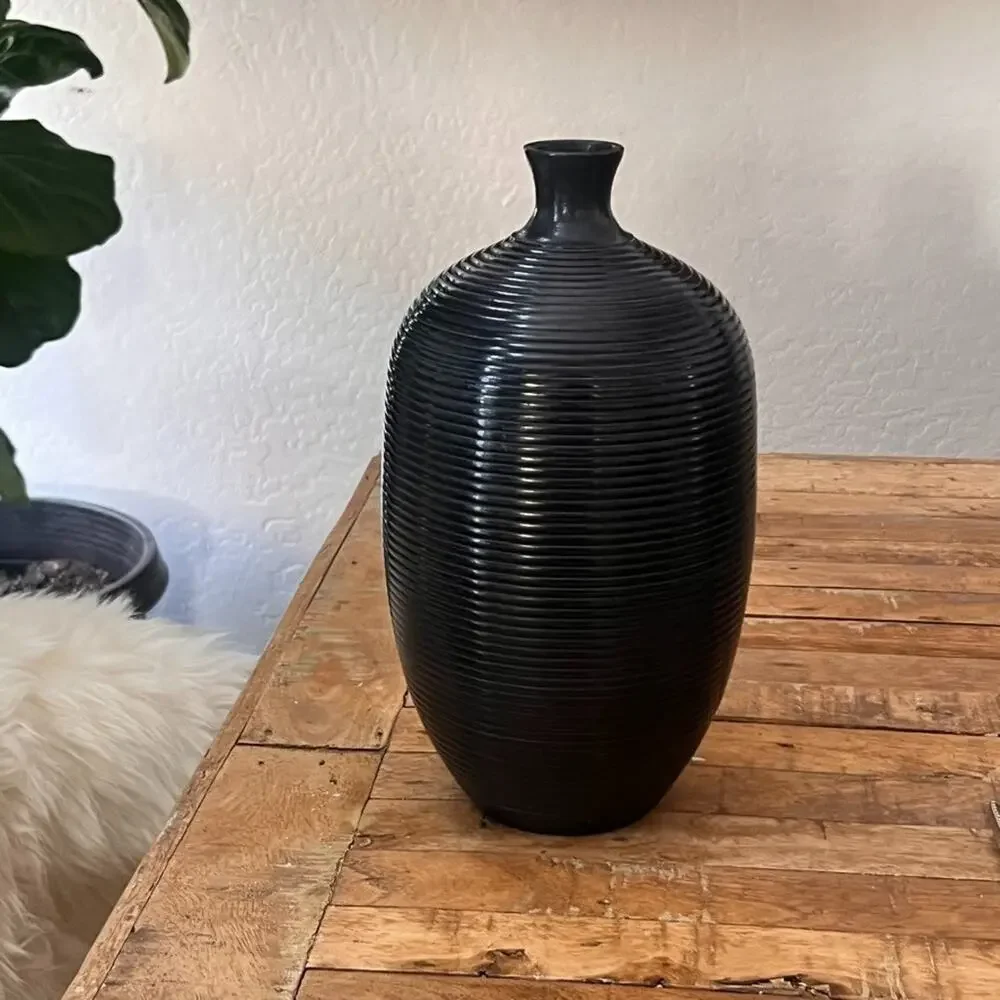Metal Bellied Round Vase 13